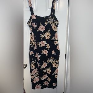 Shein Curve 4x maxi dress never worn.